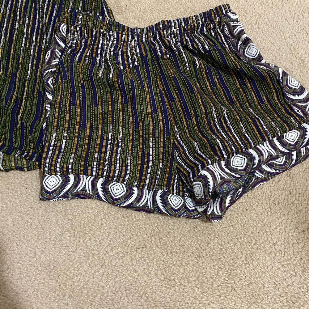 Short set - Picture 2 of 5